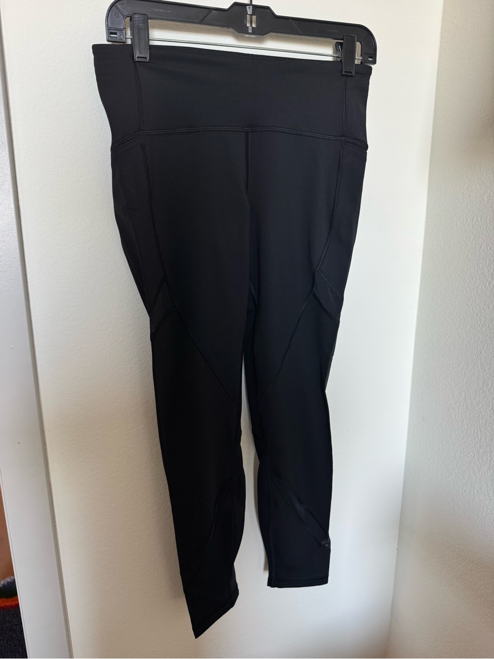 Lululemon on pace tight 7/8 25”